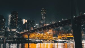 米国株の夜間ニュースが市場に与える影響とは？