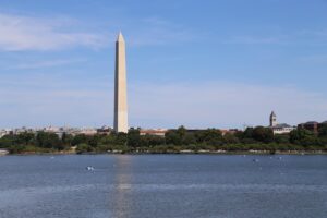 DCでの日本株と米株の比較はどちらが優れている？